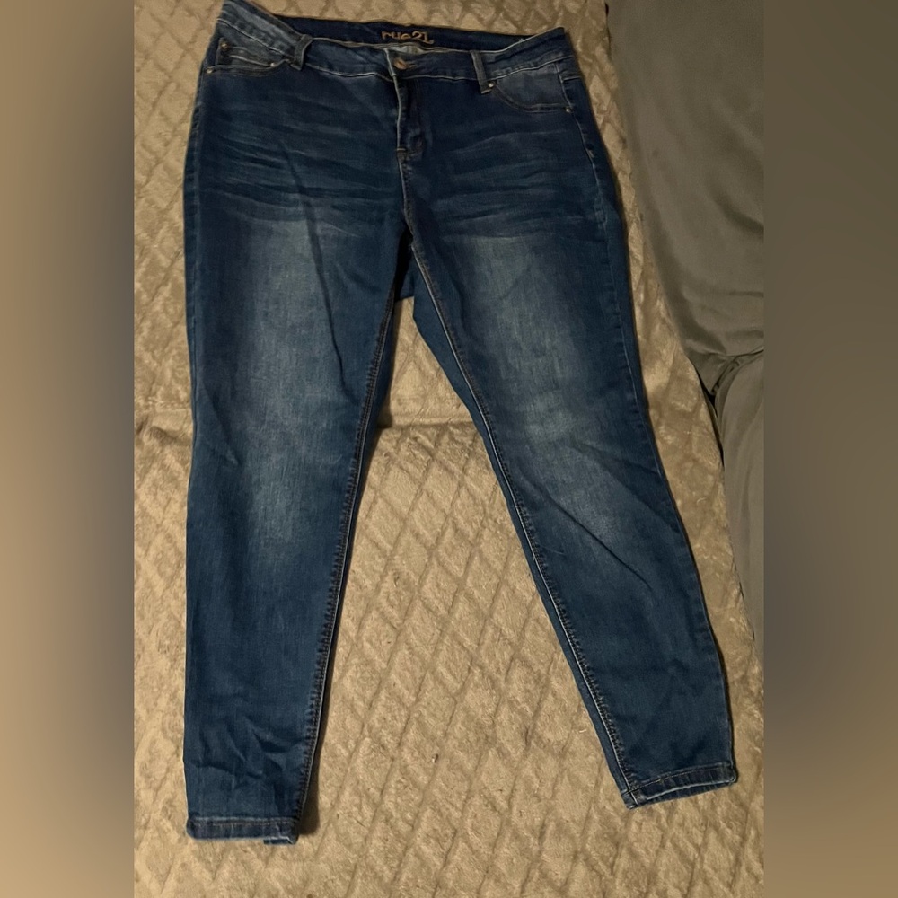 Rue 21 Mid Rise Jegging